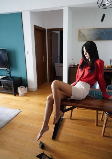 少妇饥渴硬好爽中文字幕_BD国语免费观看最新