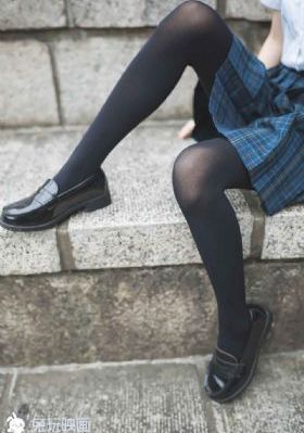 亚洲成在人线线播放无码_免费完整版高清