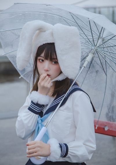 被调教成玩物的女教师在线观看_国产剧免费观看视频
