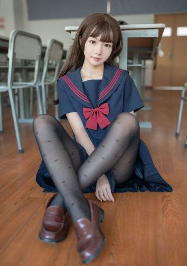 制服丝袜avtt_720韩国电影在线观看