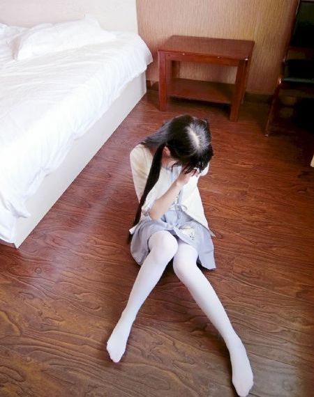 免费观看av仓库_720在线手机播放