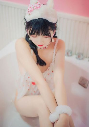 亚洲精品自拍一二三四区_DVD迅雷电影在线
